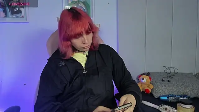 -kisa  online show from December 17, 3:06 am