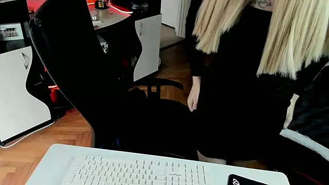 EvelynLexy online show from November 14, 11:29 am