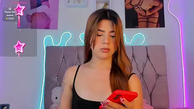 Ashley piinkk  online show from November 4, 12:04 pm