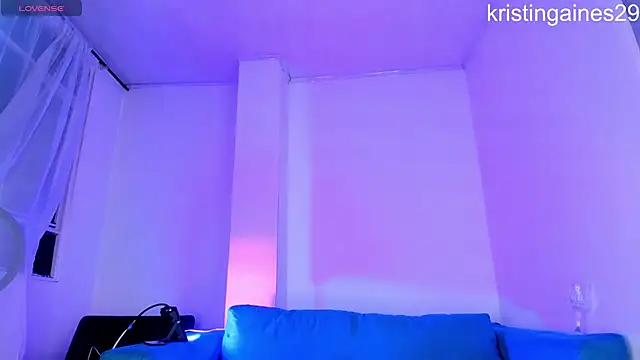 kristiingaines online show from March 13, 11:34 pm