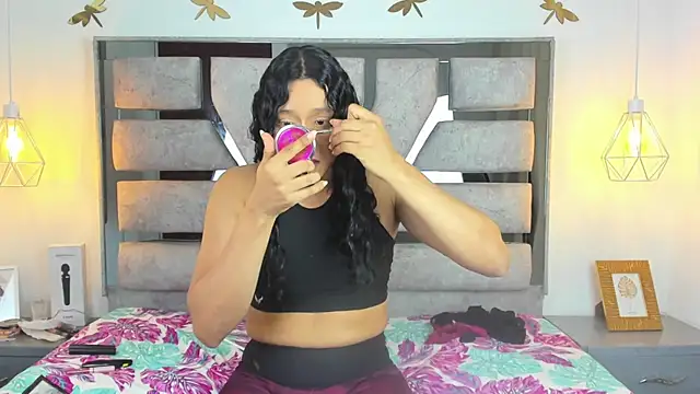 Alison Chan  online show from December 17, 3:28 pm