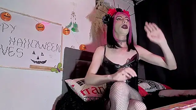 DOMINANT TEACHER KAROL online show from October 17, 9:40 pm