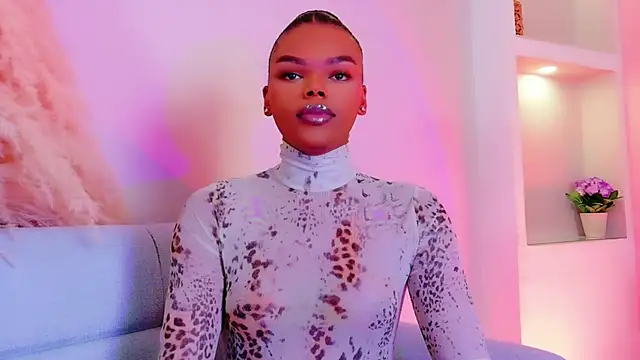 CamiEstrada online show from February 12, 8:59 pm