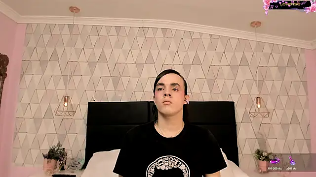 JustinePerry online show from May 14, 4:22 am