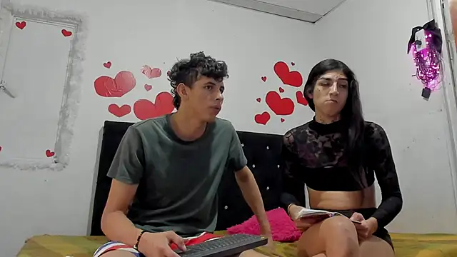 Snapshot of chloe_evanx_ chatting on March 10, 2:37 pm chloe evanx  online show from March 10, 2:37 pm