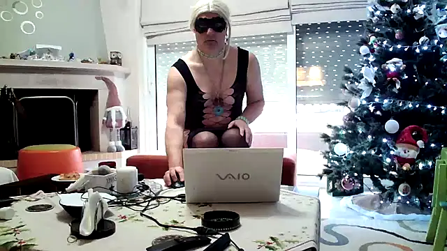 Kalia Cross online show from January 12, 7:26 am