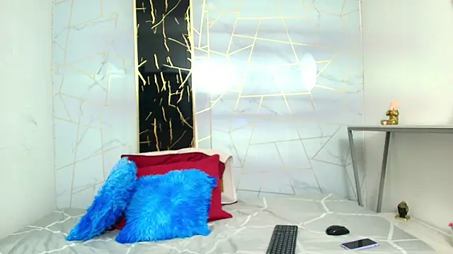 Celestial Queen  online show from April 28, 12:32 pm