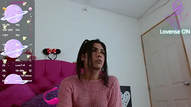 AlexaFontana online show from May 29, 1:20 pm