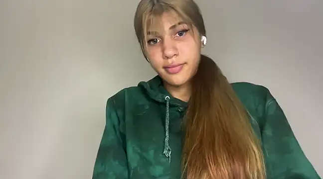 valeri-bigcock online show from December 24, 11:28 am