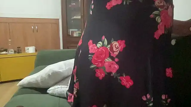 alarasissy online show from May 12, 1:03 am