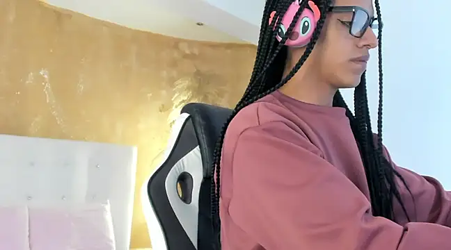 APRILL FOXX online show from February 27, 3:04 am