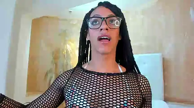 APRILL FOXX online show from March 7, 5:03 am