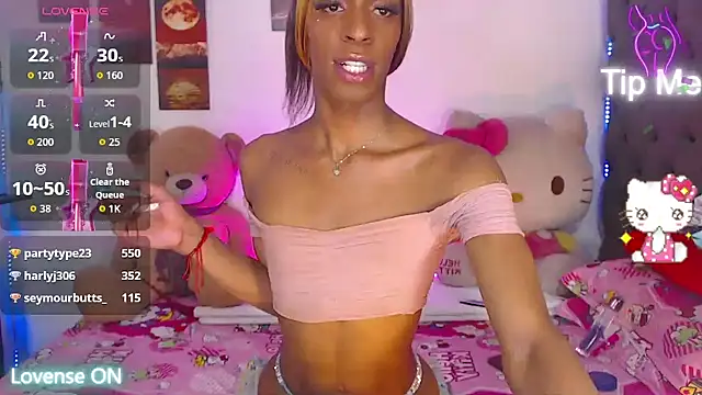 lucianadolll online show from May 25, 10:28 pm