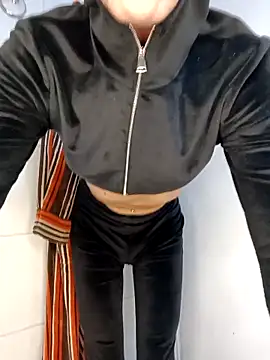 Skinnyshiny boy online show from January 7, 12:52 pm