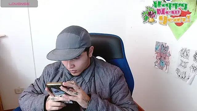 Snapshot of Hgp3riodictabl3 chatting on January 2, 12:35 pm Hgp3riodictabl3 online show from January 2, 12:35 pm