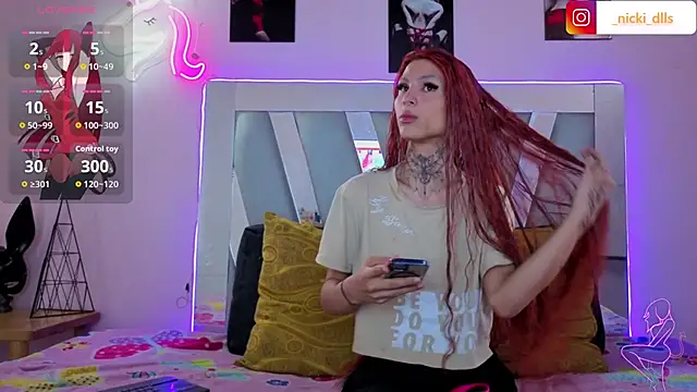 supradoll online show from November 7, 5:46 pm