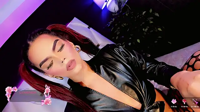 Diva Smith02 online show from May 13, 4:27 pm