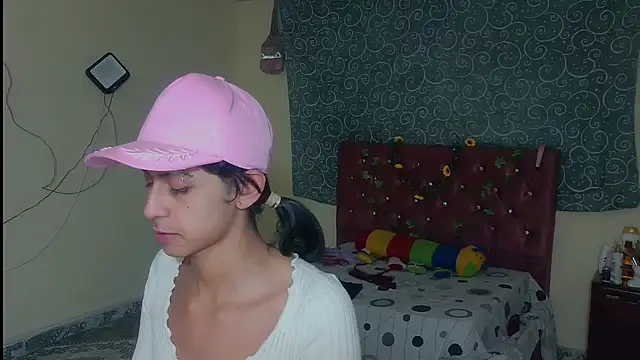 boysLittle online show from May 22, 11:56 pm