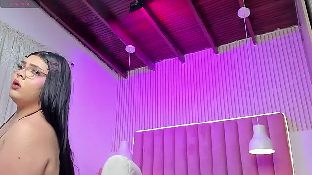 ScarlettDreamss7 online show from May 22, 12:12 pm