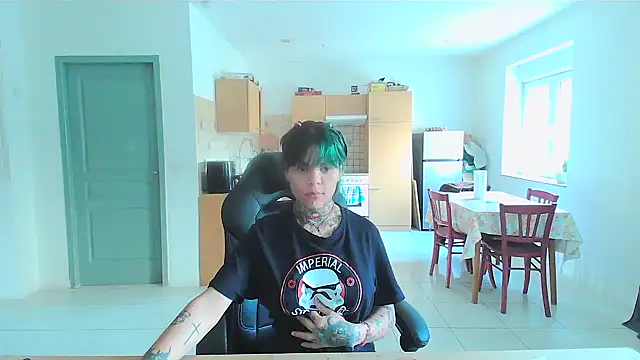 serena  vedette online show from February 7, 11:45 am