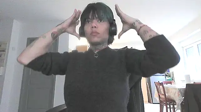 serena  vedette online show from February 10, 7:36 am