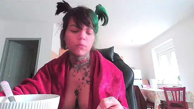 serena  vedette online show from February 21, 8:28 am