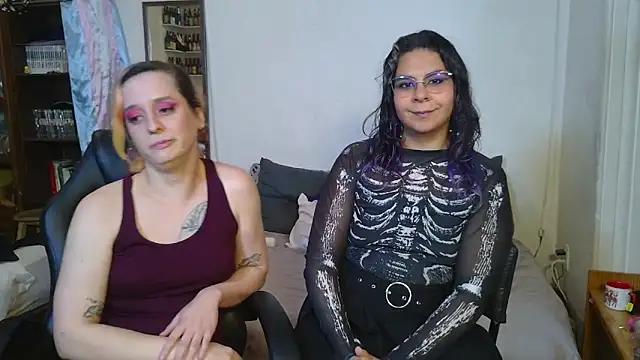 Evelan420 online show from October 29, 9:24 pm