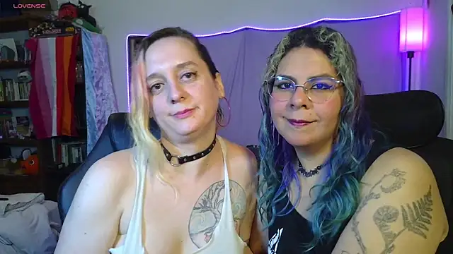 Evelan420 online show from May 18, 8:25 pm