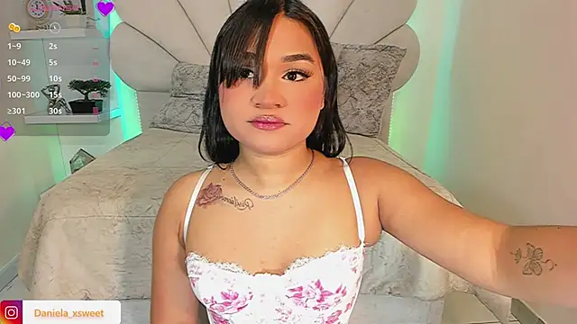 Danielaangelina online show from May 13, 6:00 am