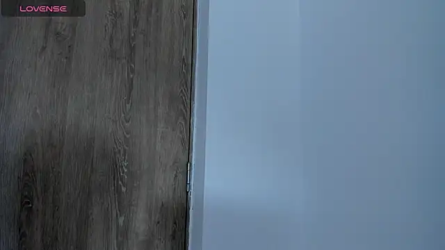 ScarletThompsonx online show from November 14, 5:10 pm