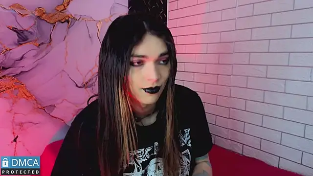 MaeveKuro online show from May 10, 3:44 am