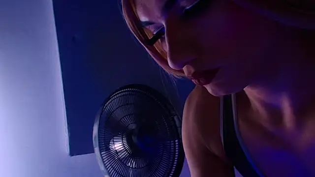 Emily Castillo 1 online show from February 19, 5:48 am