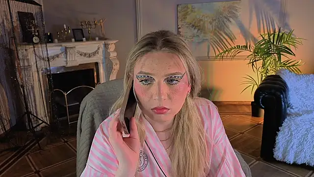 Jes Solar online show from April 24, 9:40 pm
