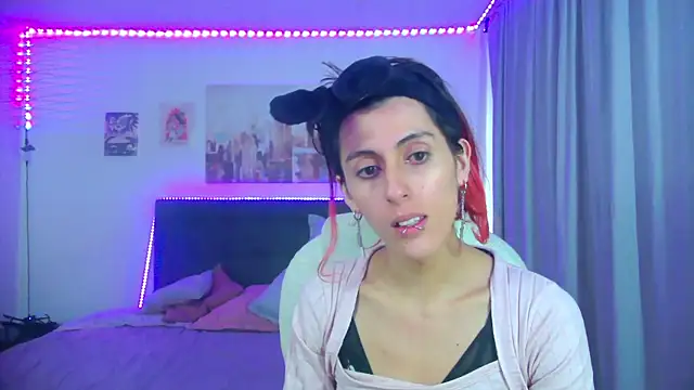 goth minerva online show from April 28, 1:37 pm