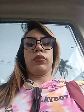 Daliana Gounbolt online show from May 25, 1:52 pm