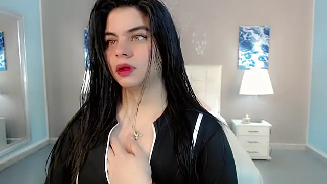 maddissonivanova online show from December 20, 7:20 pm