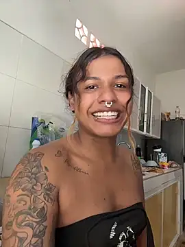 cam11 07 online show from May 1, 4:22 pm