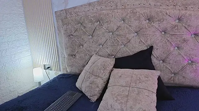 AnastasiaColeman online show from May 19, 7:42 pm