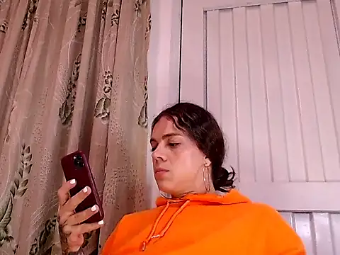 saara johnson496 online show from December 19, 2:17 am