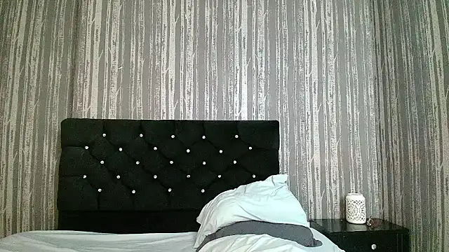 Alicee Moonn online show from May 13, 9:13 pm