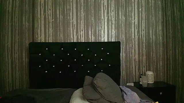 Alicee Moonn online show from May 28, 1:58 am