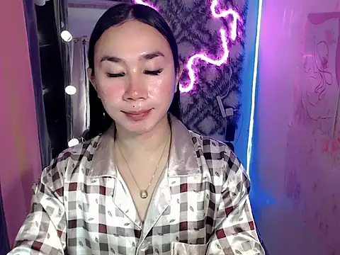 in yourdreamstarxx online show from January 12, 4:47 pm