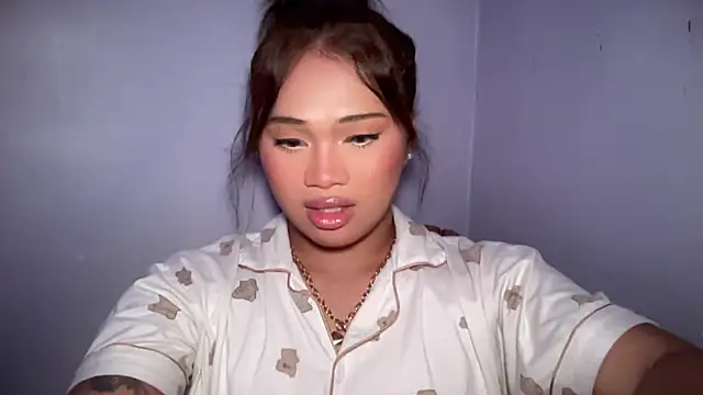 Exotic alyssa69 online show from May 13, 6:17 pm