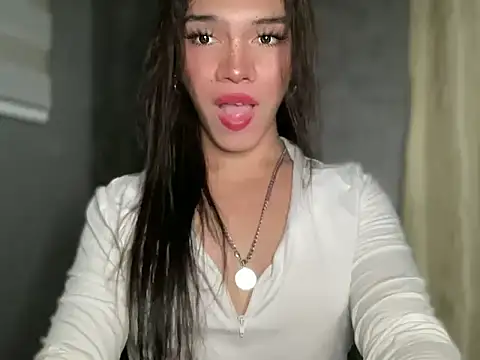 Misselliefayexxx online show from May 5, 9:32 pm