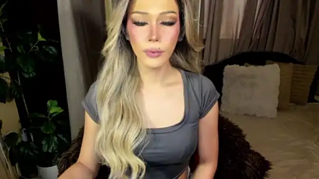 Candicebloom online show from May 23, 1:56 am