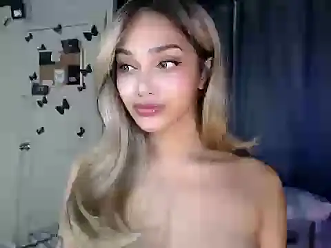 itsmekarinaaa online show from February 25, 8:24 pm