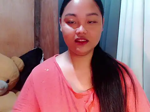  Lylia online show from December 5, 1:10 am