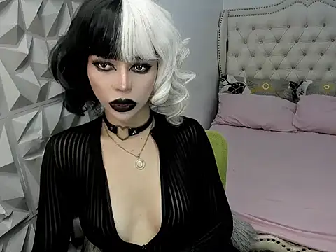 janecomander online show from May 28, 8:12 am