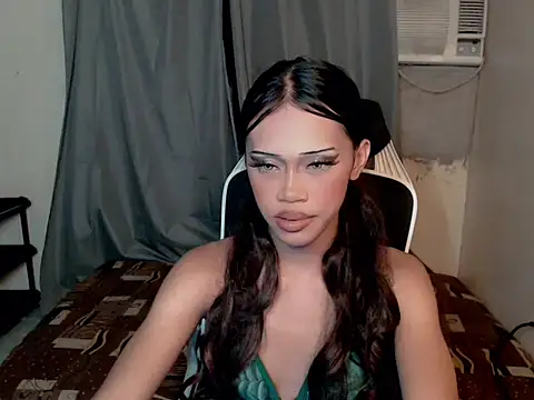 urcurlydiva online show from May 31, 11:51 am