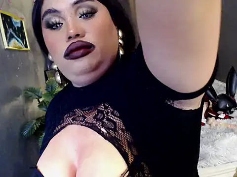 KitSmithCumerr online show from November 18, 1:00 pm